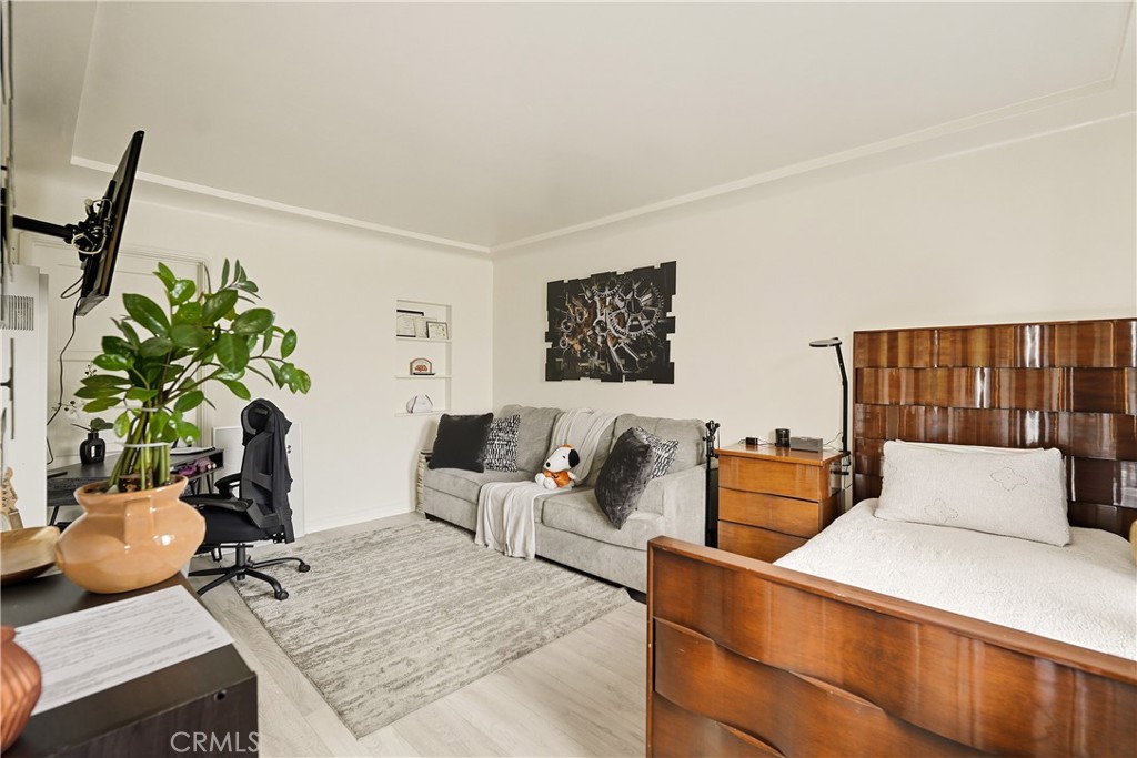 7015 Templeton