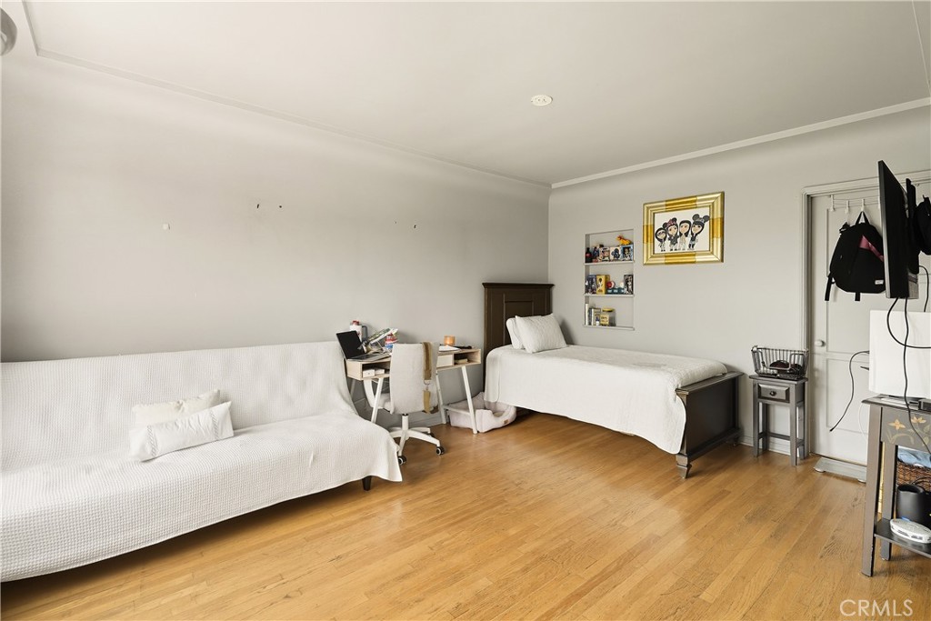 7015 Templeton