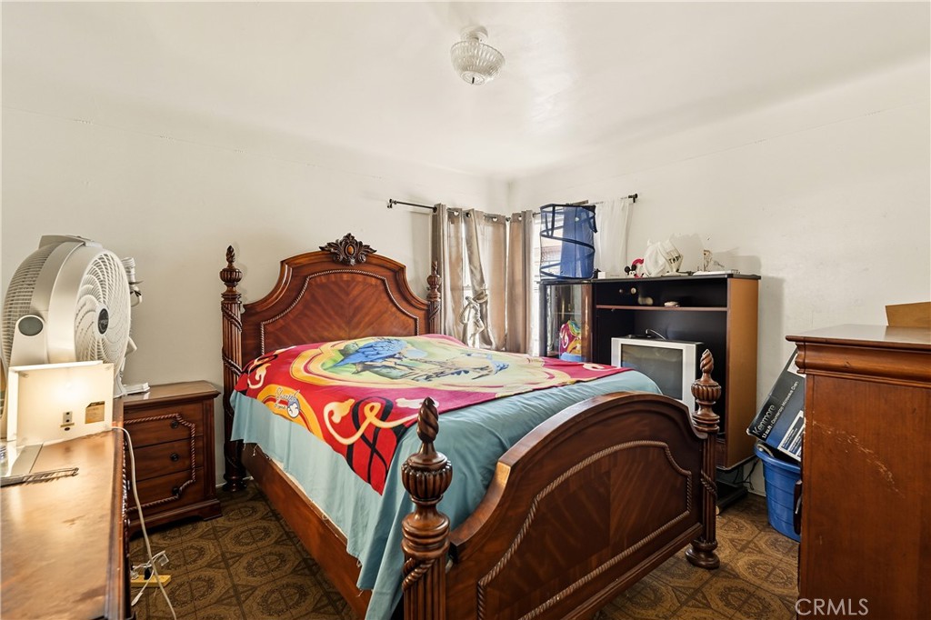 7015 Templeton