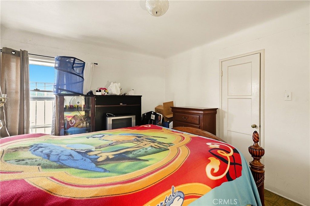 7015 Templeton