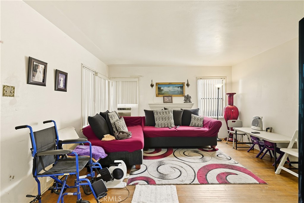7015 Templeton