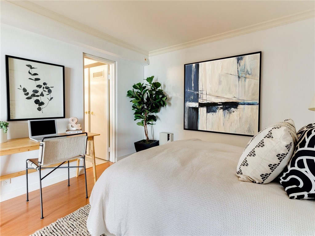 1750 E Ocean Boulevard 213