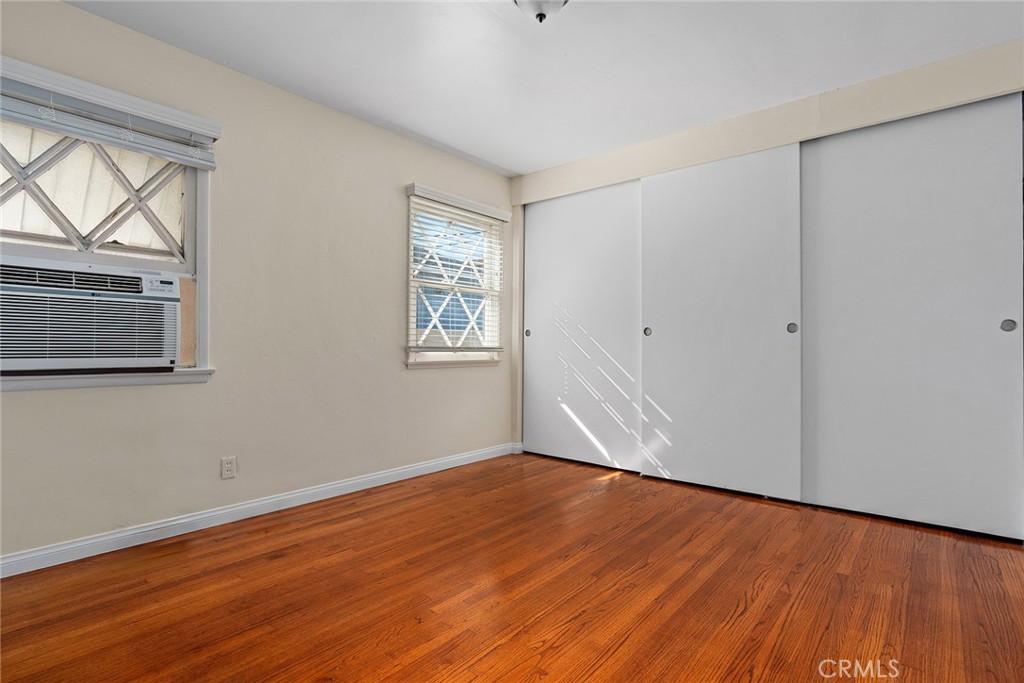 11437 Norlain Avenue