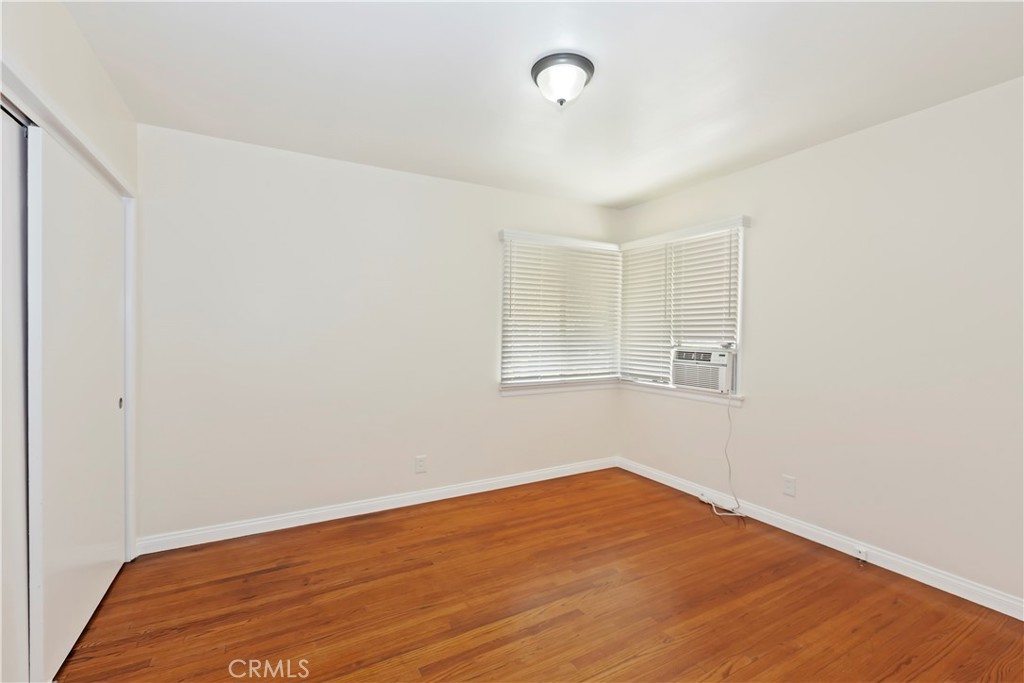 11437 Norlain Avenue