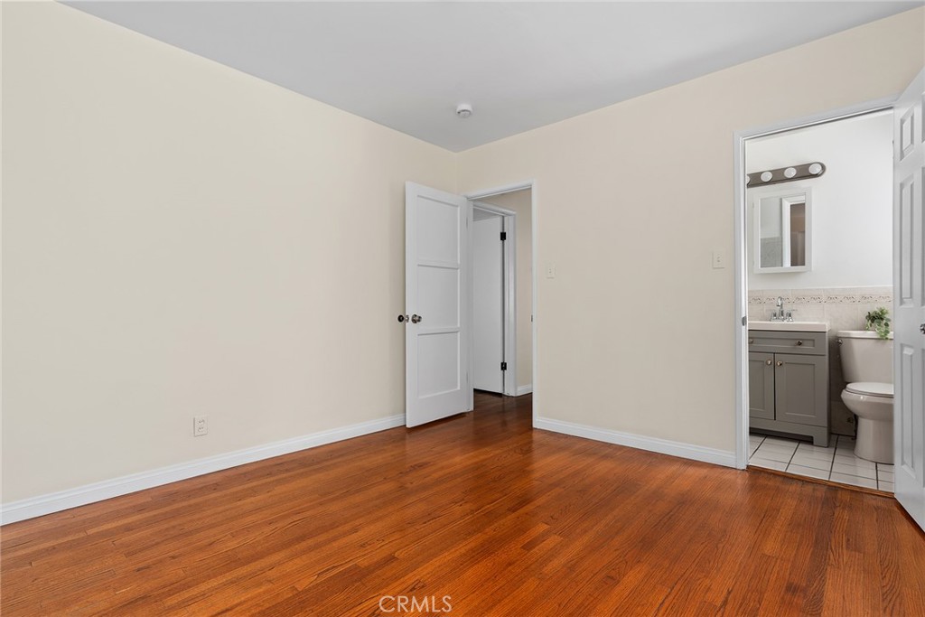 11437 Norlain Avenue