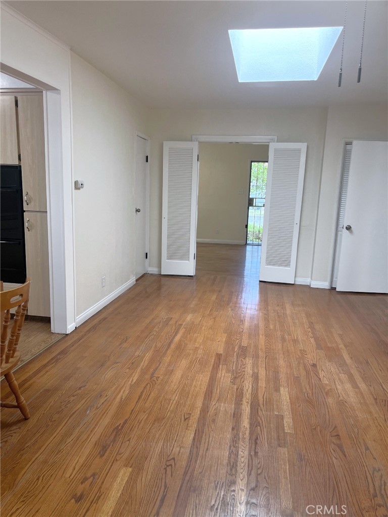 11437 Norlain Avenue