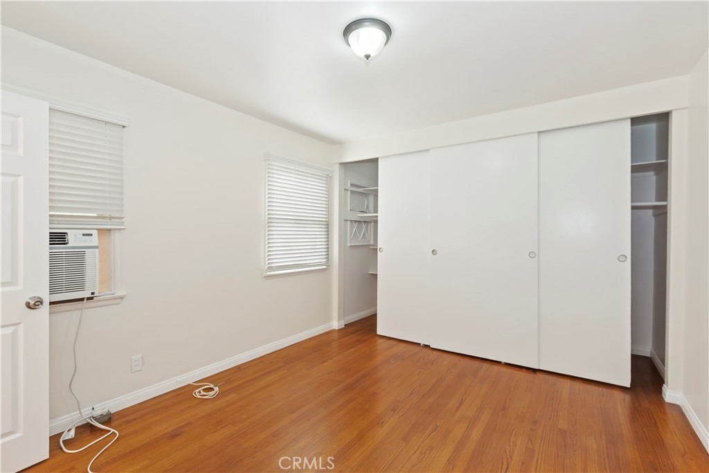 11437 Norlain Avenue