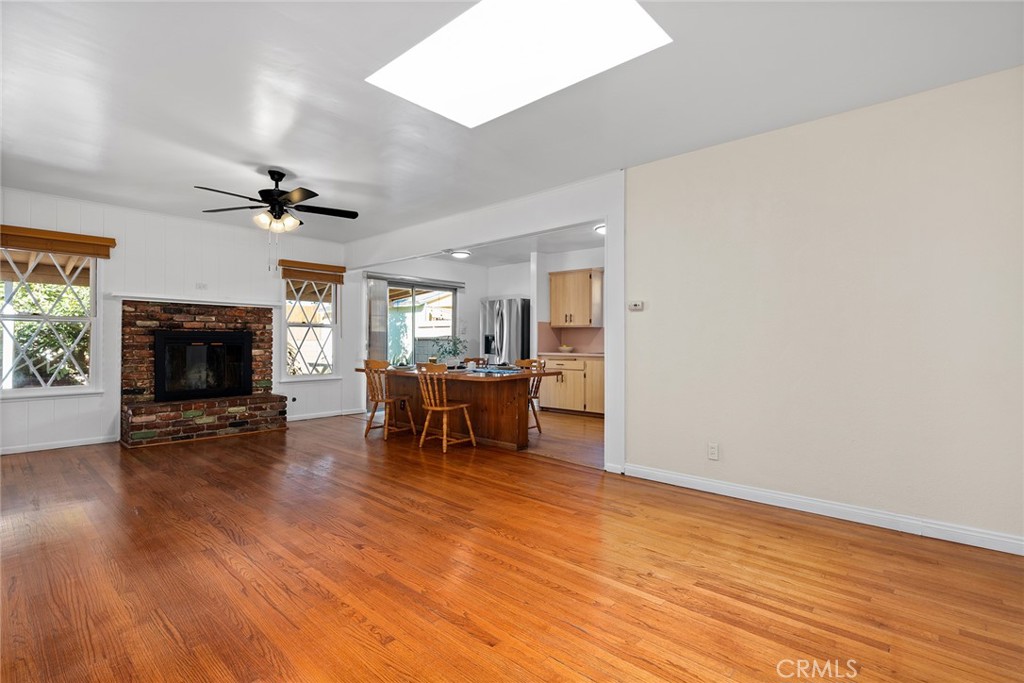 11437 Norlain Avenue