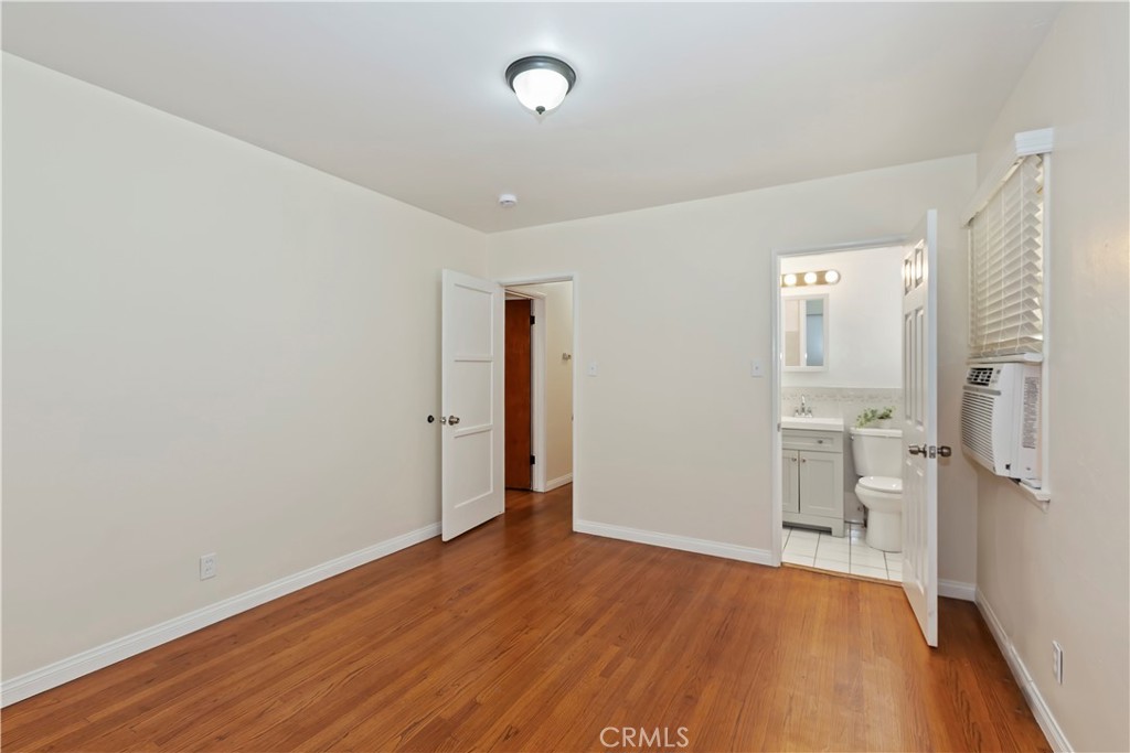 11437 Norlain Avenue