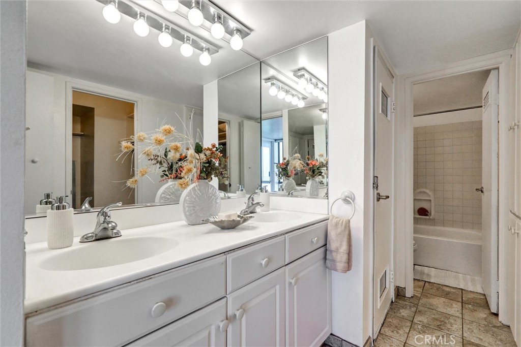 1750 E Ocean Boulevard 503