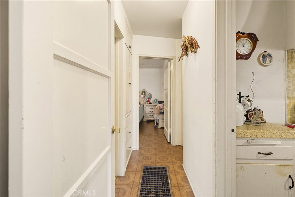 7015 Templeton