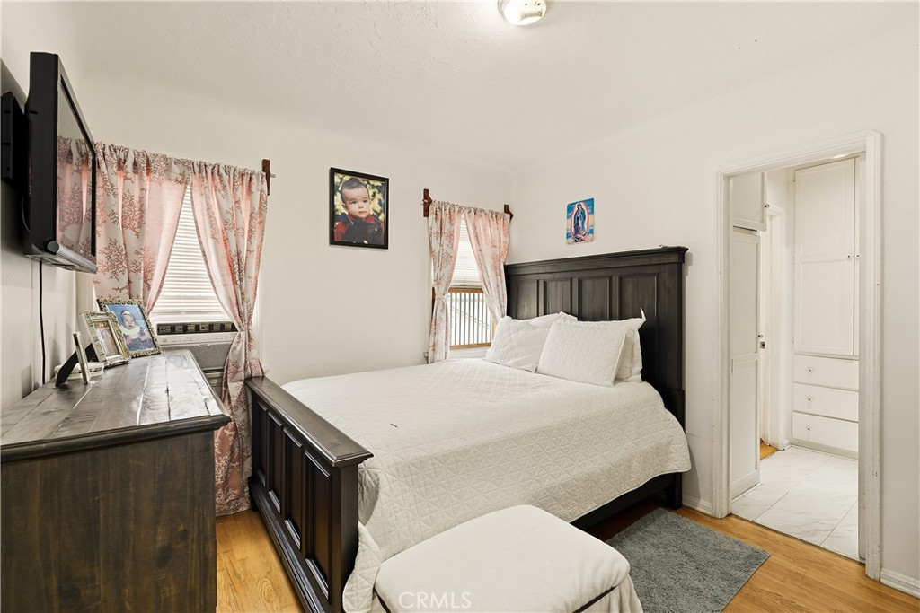 7015 Templeton