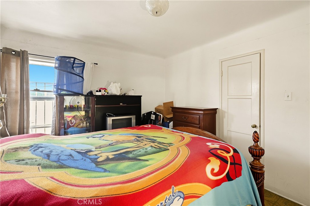 7015 Templeton
