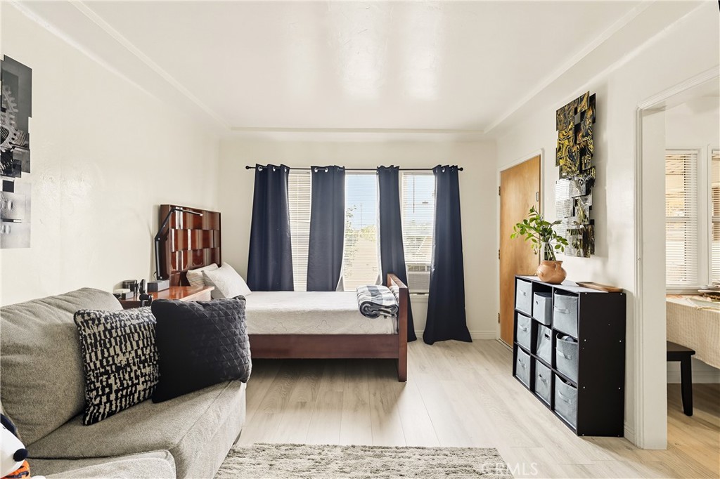 7015 Templeton