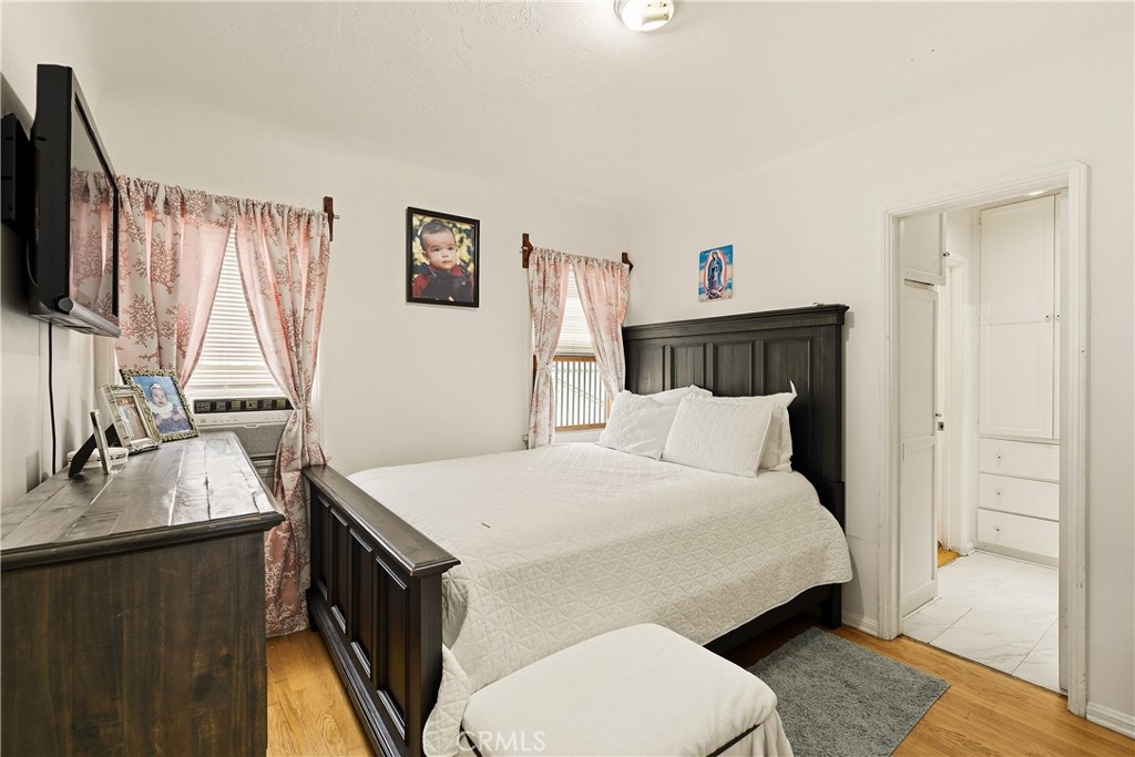 7015 Templeton