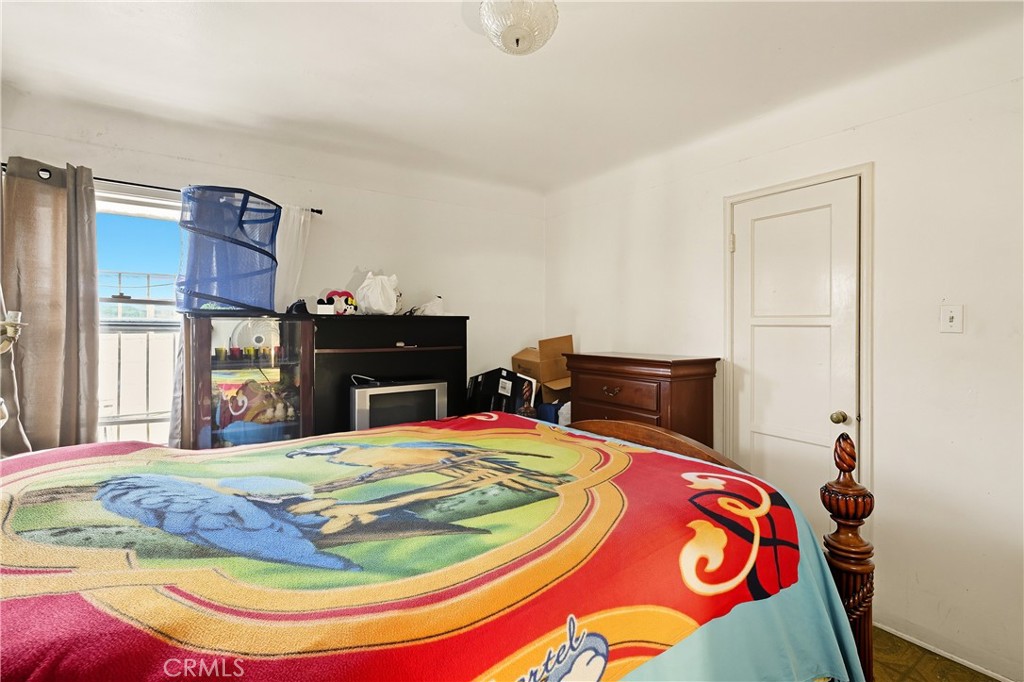 7015 Templeton