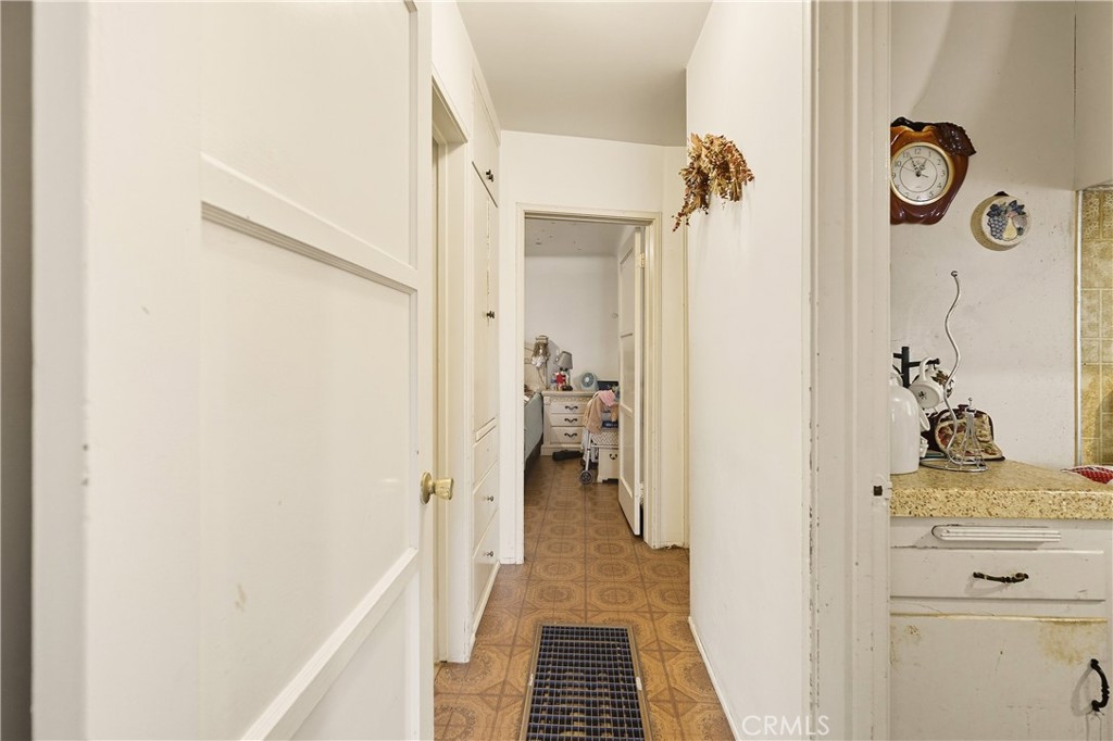 7015 Templeton
