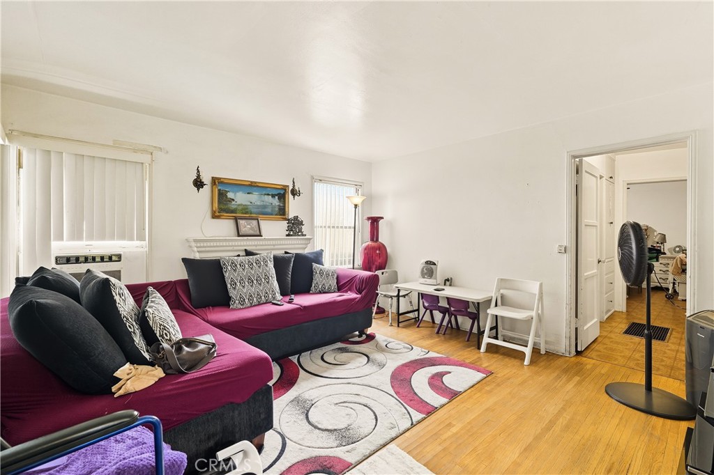 7015 Templeton