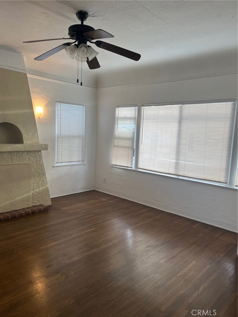 833 Cedar