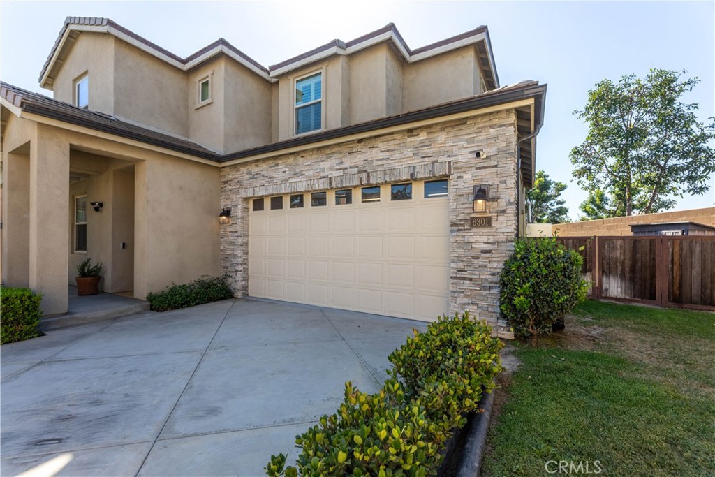 6301 Rancho Caballo