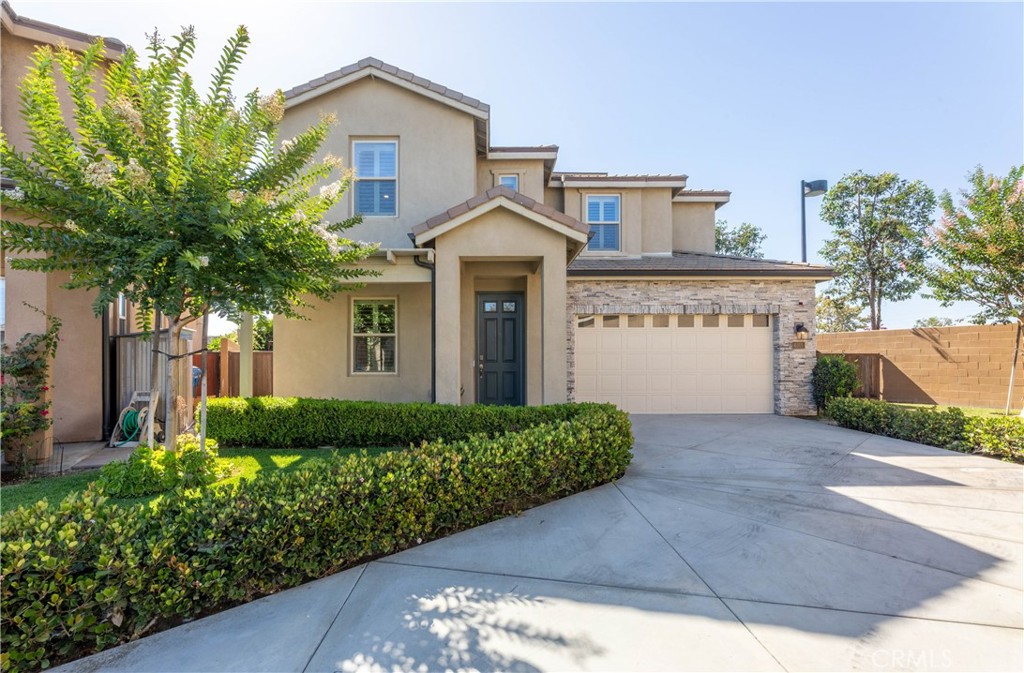 6301 Rancho Caballo
