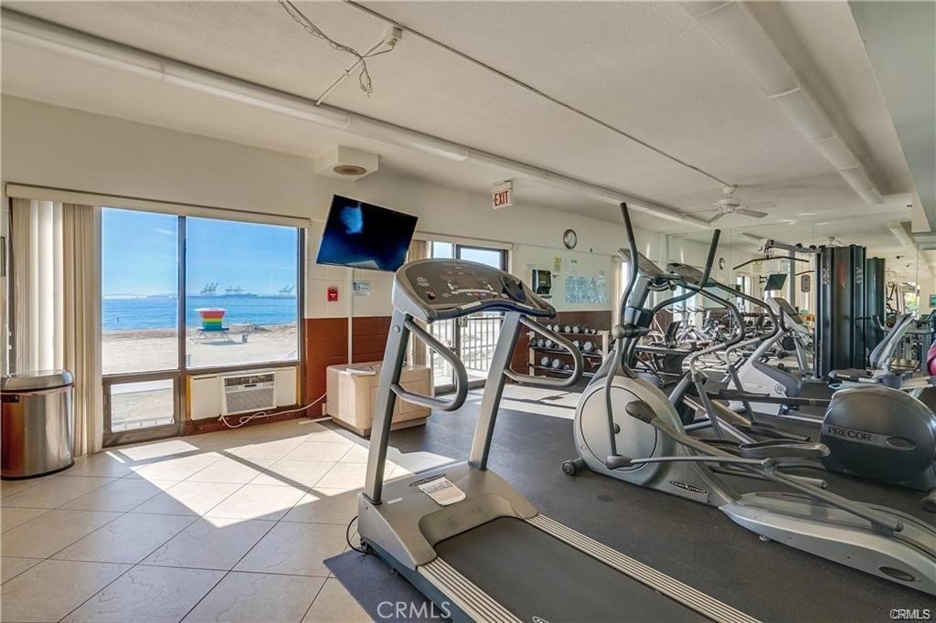 1750 E Ocean Boulevard 101