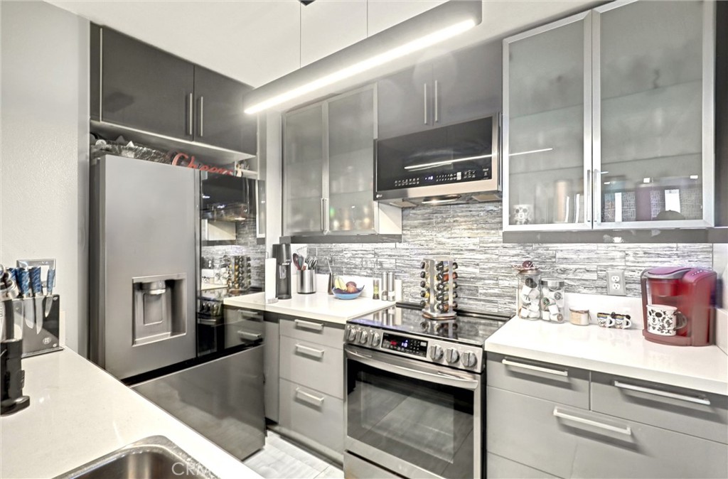 1750 E Ocean Boulevard 101