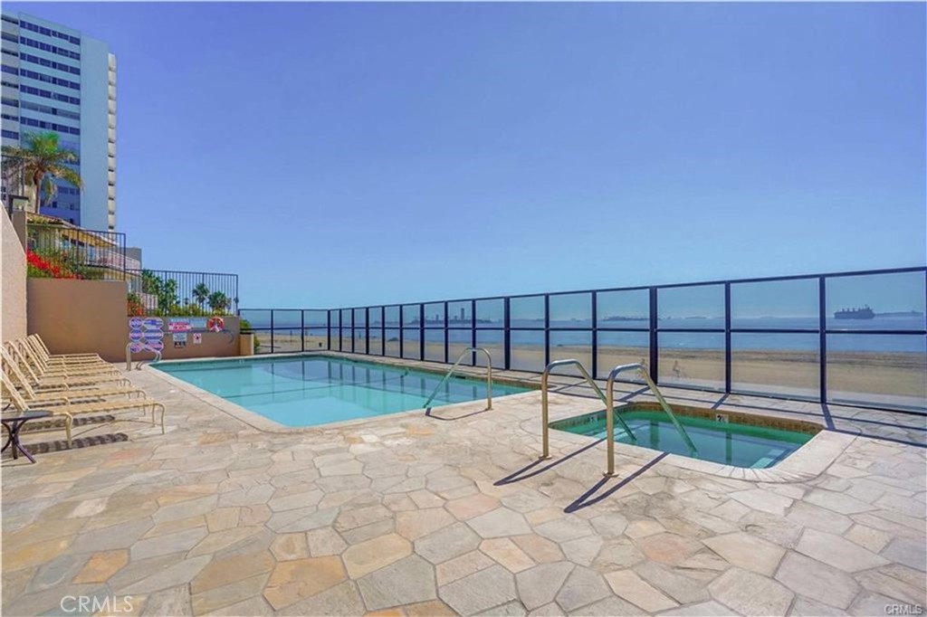 1750 E Ocean Boulevard 1103