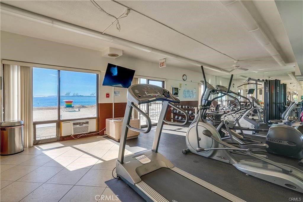 1750 E Ocean Boulevard 1103