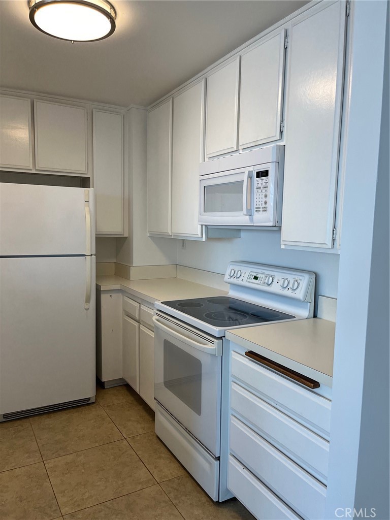 1750 E Ocean Boulevard 1103