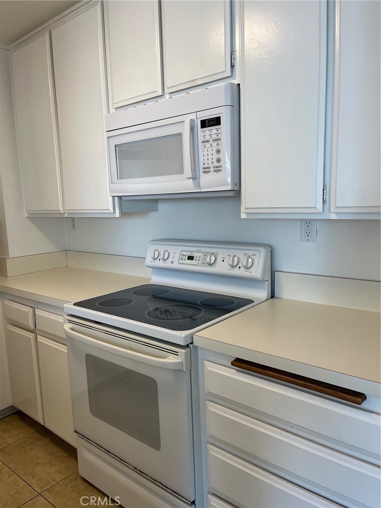 1750 E Ocean Boulevard 1103