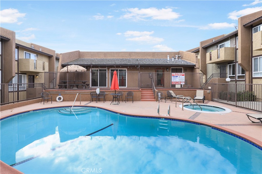 2254 Gaviota Avenue 7