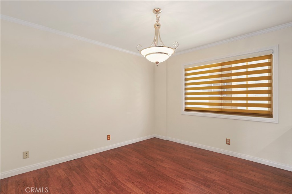 2254 Gaviota Avenue 7