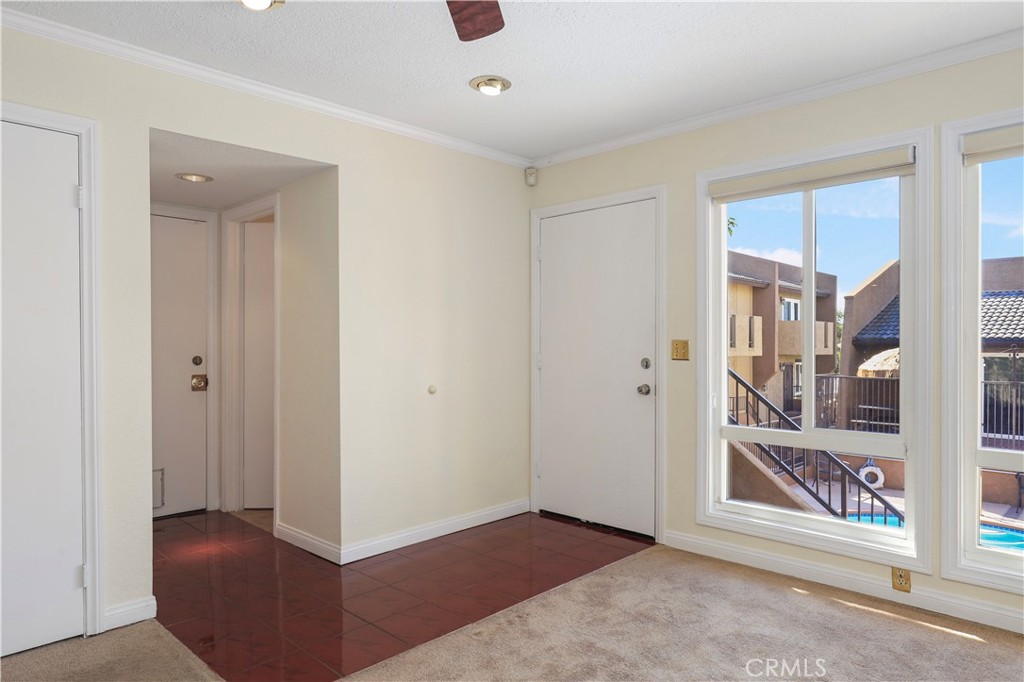 2254 Gaviota Avenue 7