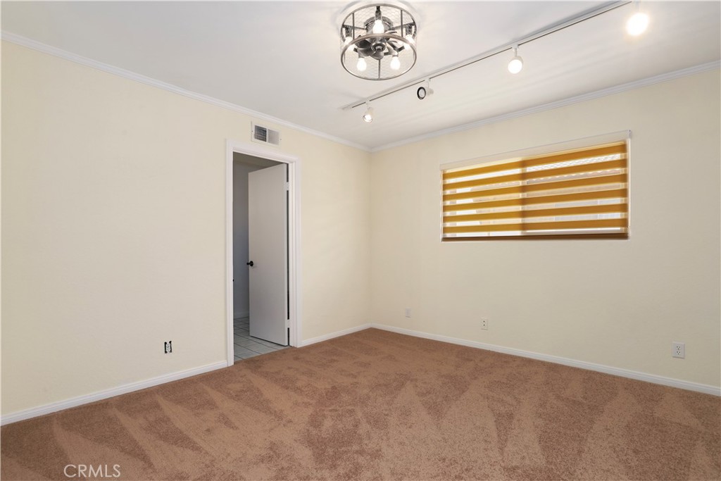 2254 Gaviota Avenue 7