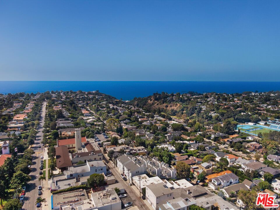 830 Haverford Ave Unit: 10