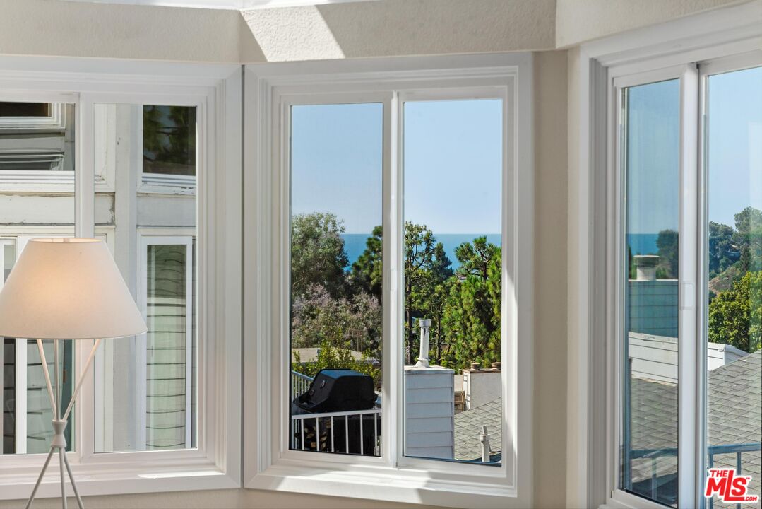 830 Haverford Ave Unit: 10