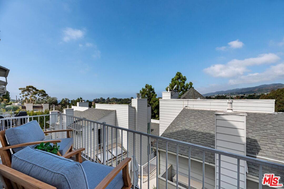 830 Haverford Ave Unit: 10