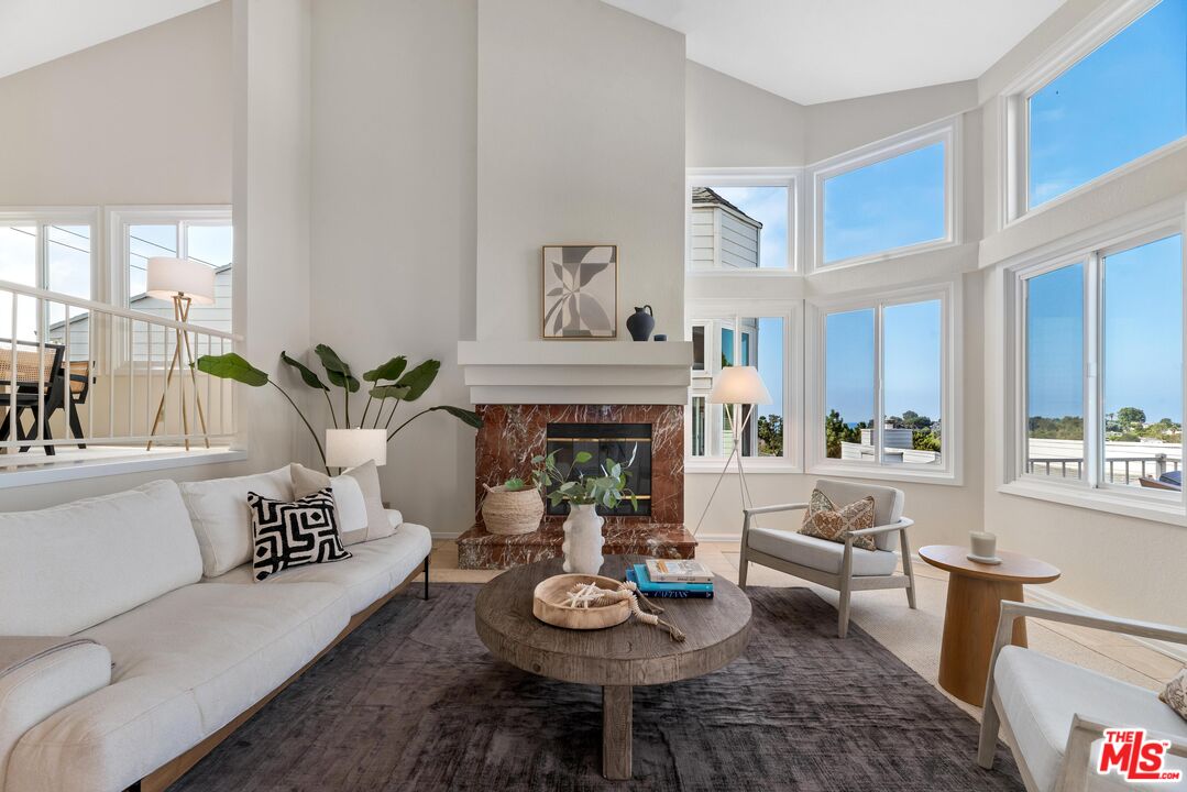 830 Haverford Ave Unit: 10