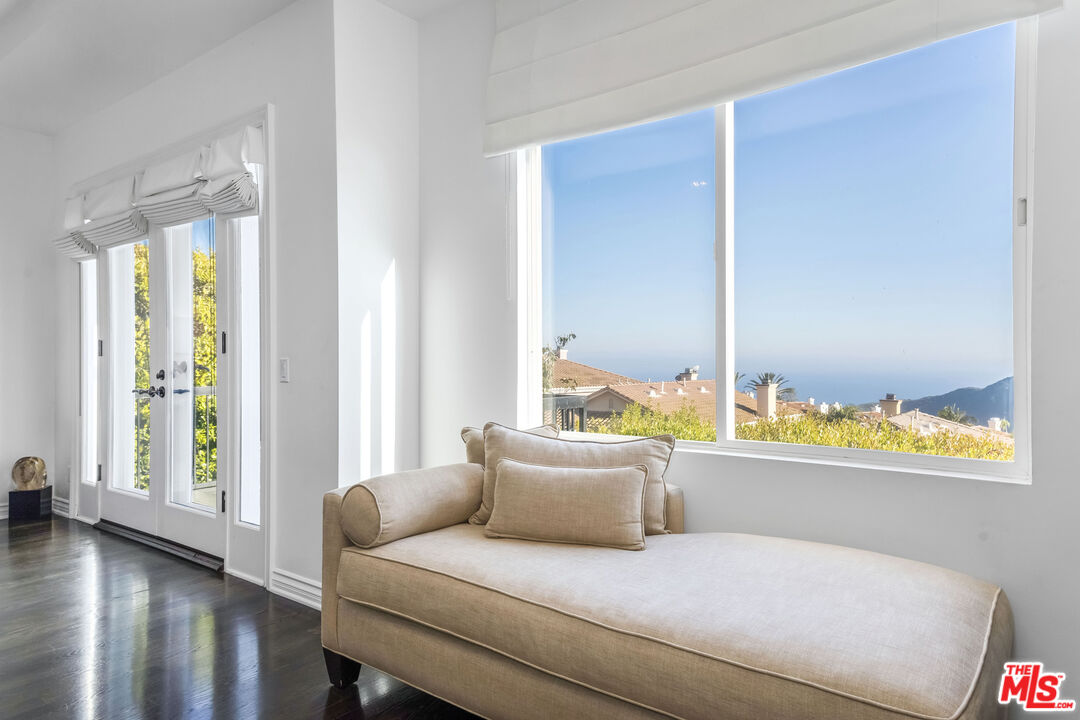 16764 Calle De Marisa