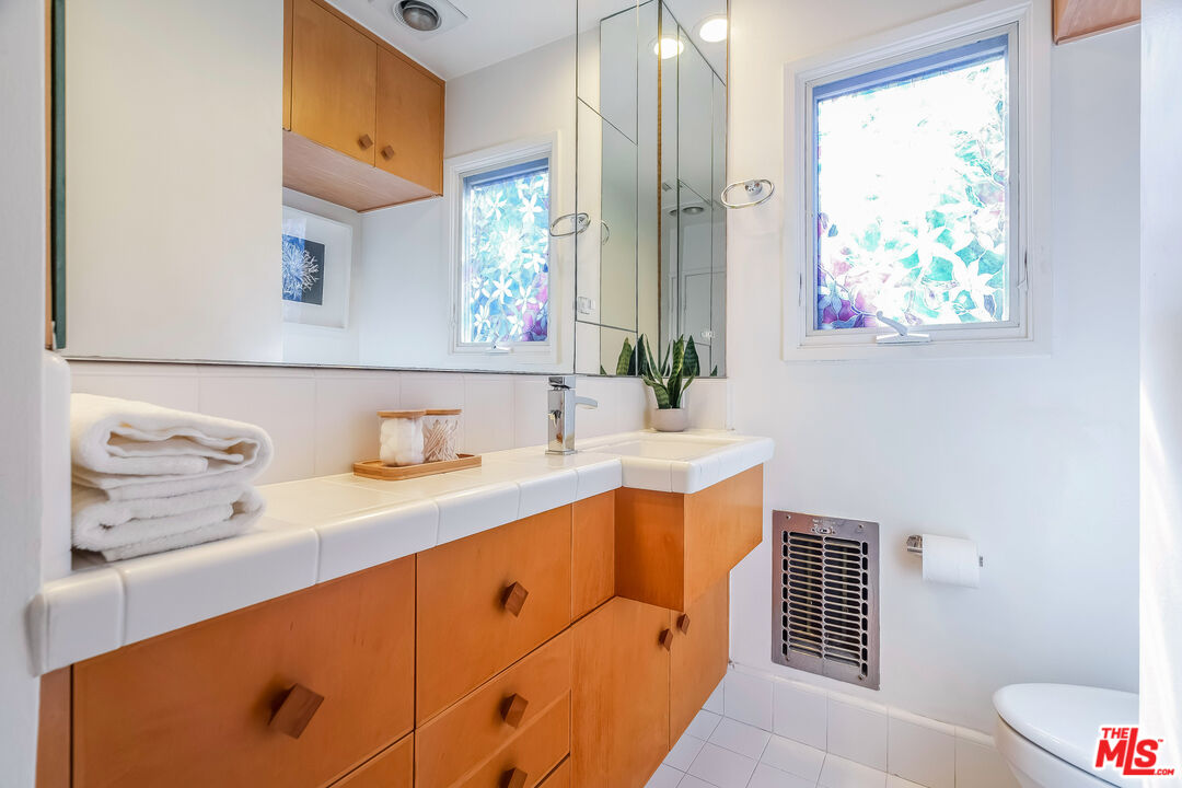 14903 Valley Vista Blvd