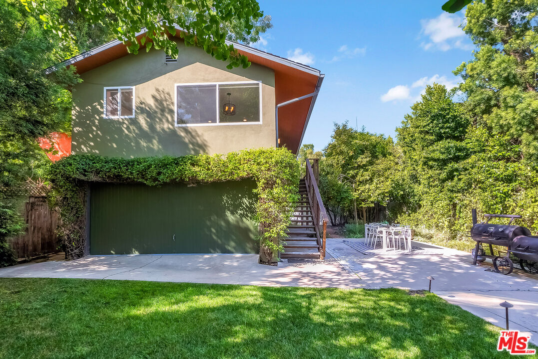 14903 Valley Vista Blvd