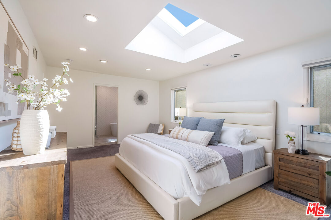 14903 Valley Vista Blvd