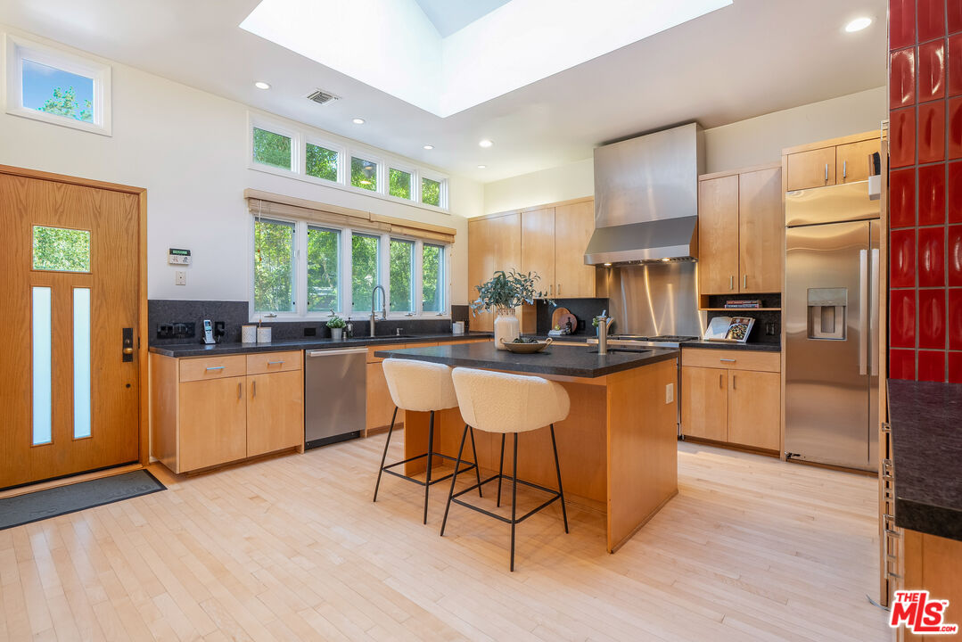 14903 Valley Vista Blvd