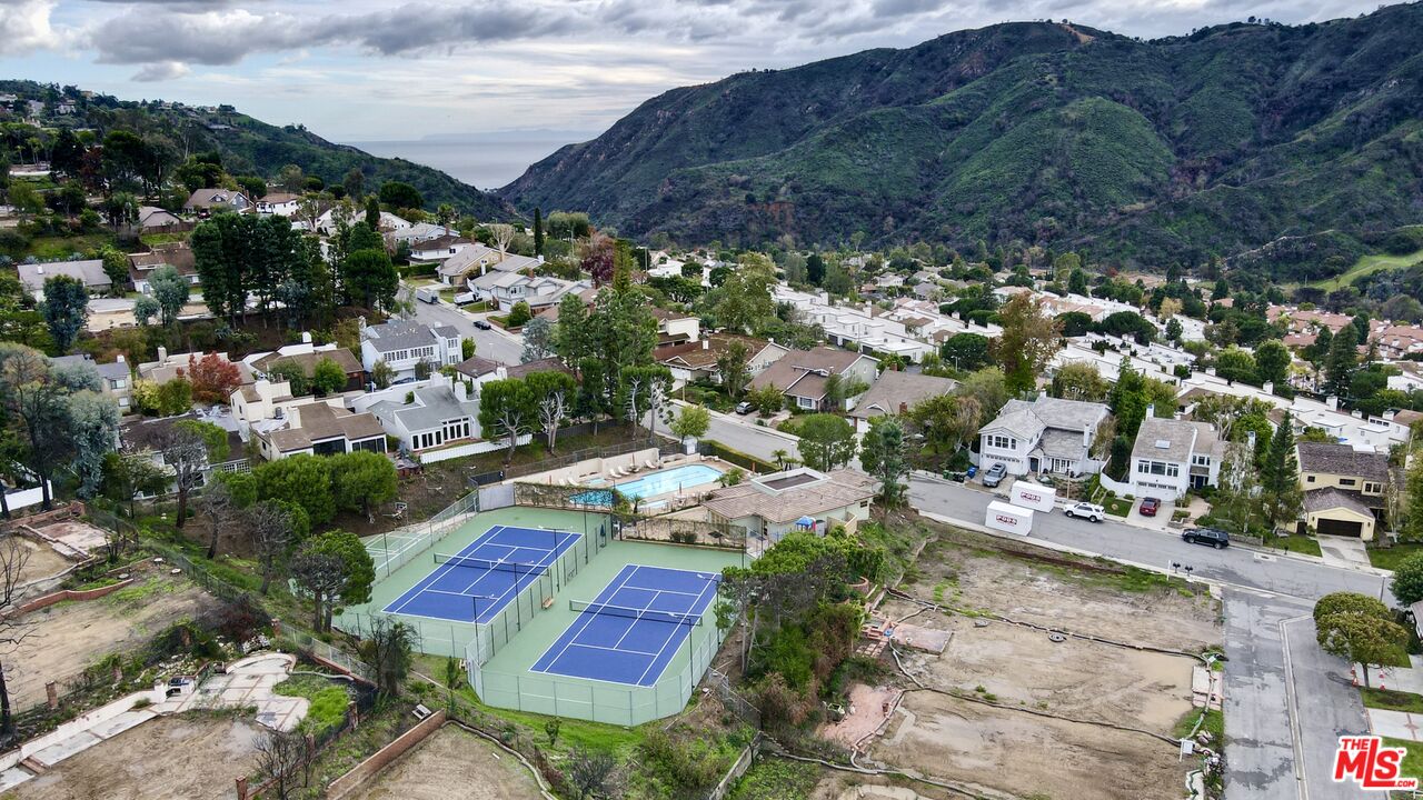 17314 Avenida De La Herradura