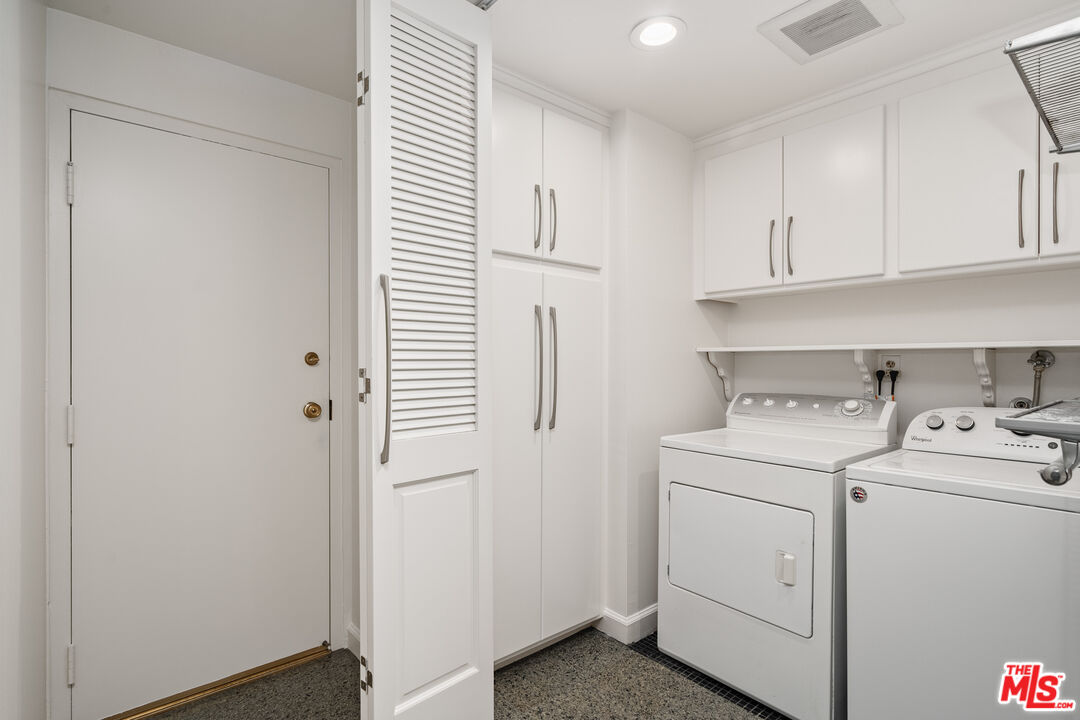 11745 Montana Ave Unit: 104