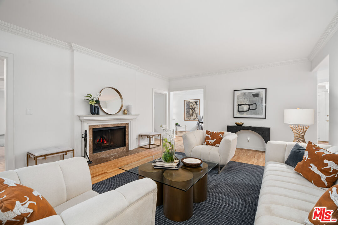 11745 Montana Ave Unit: 104