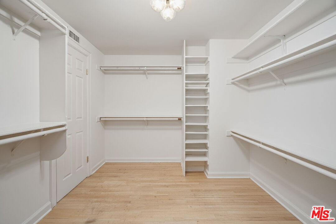 11745 Montana Ave Unit: 104