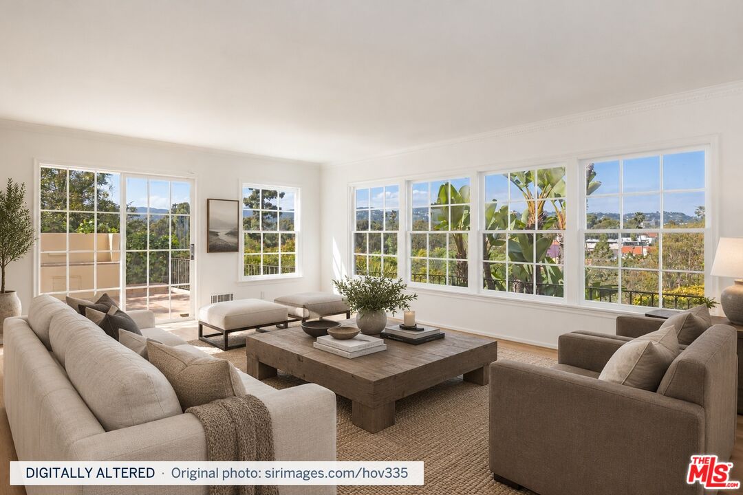 910 Centinela Ave