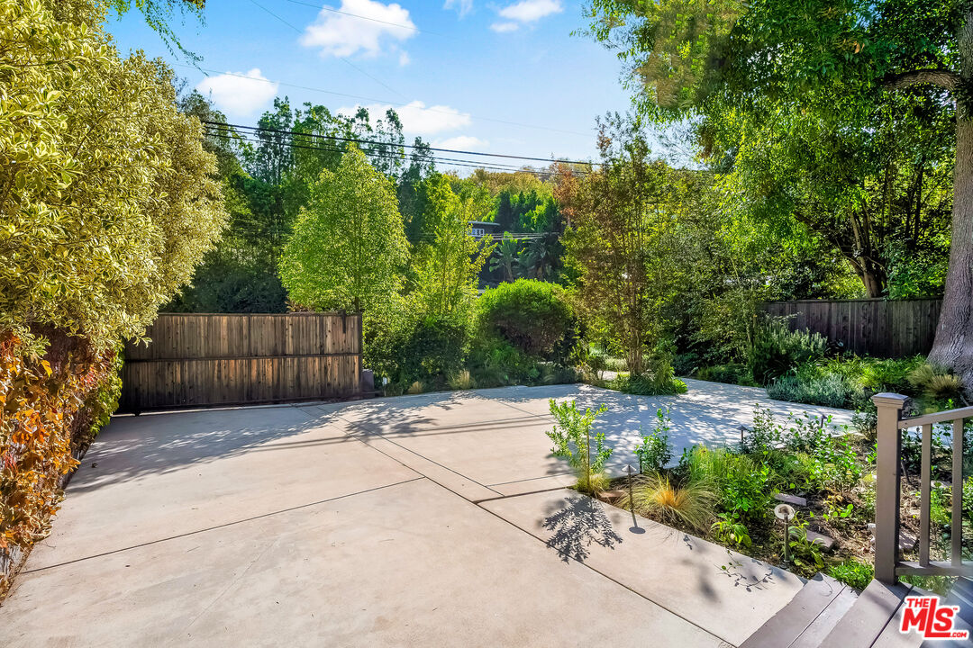 14903 Valley Vista Blvd